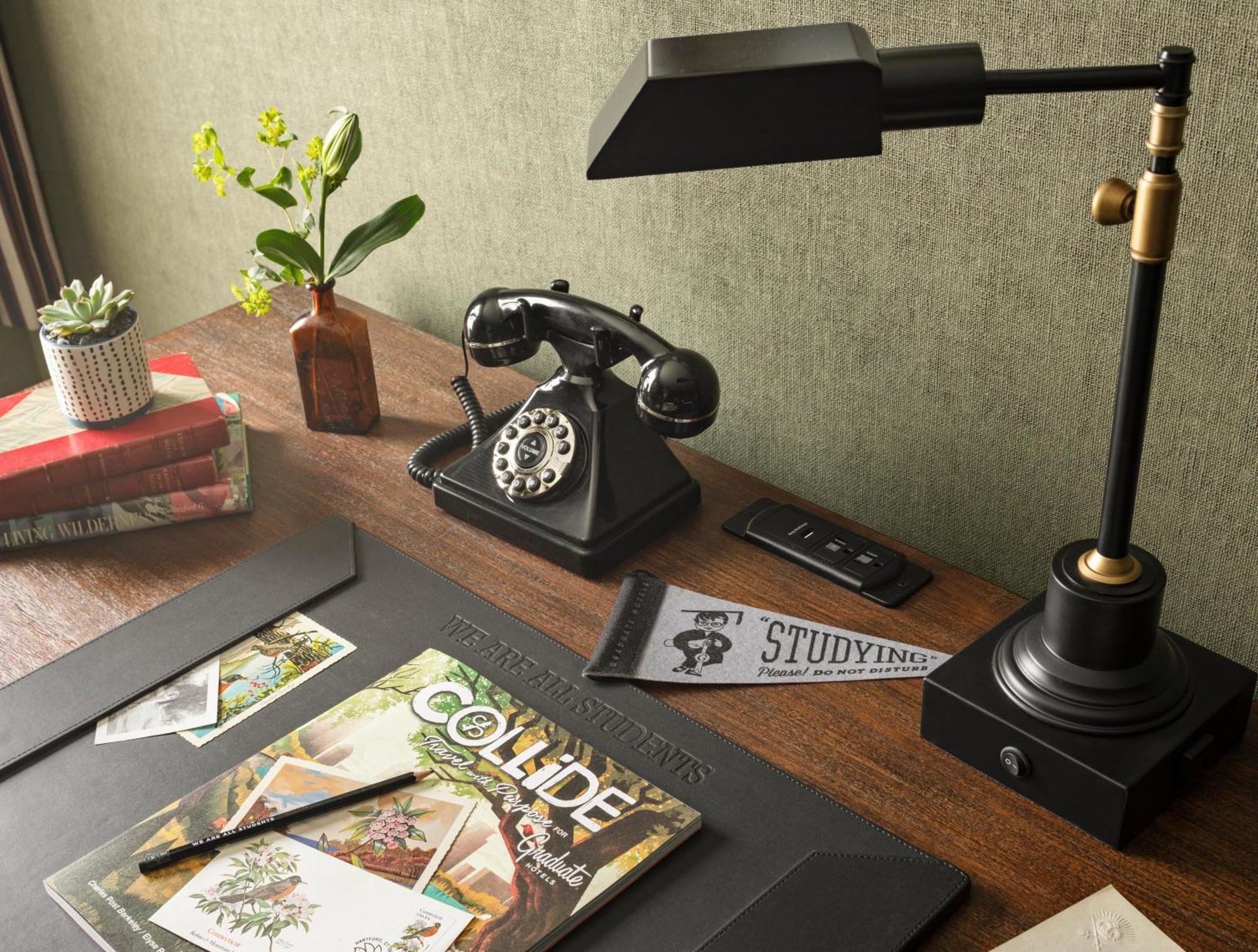 แกรดูเอต สตอร์ส Hotel Storrs ภายนอก รูปภาพ